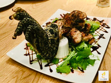 画像をギャラリービューアに読み込む, 【大容量お得ワニの手!】食用クロコダイル!1,000g前後